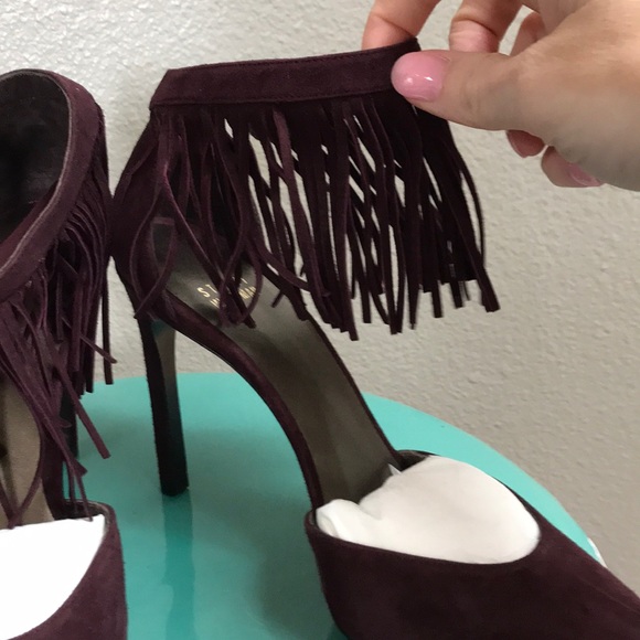 Brand New! NWOT! Stuart Weizmann Fringelica Heels! - Picture 3 of 4